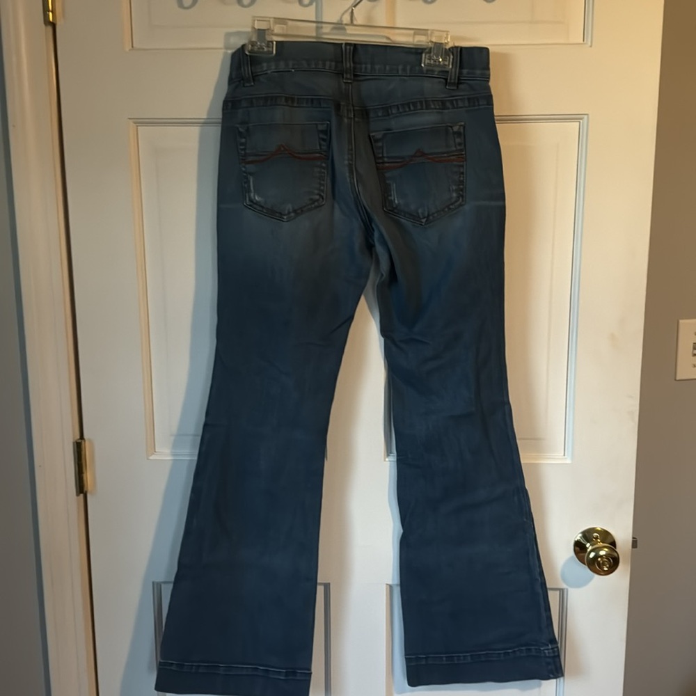 Ann Taylor Loft Modern Flair Jeans. Size 6